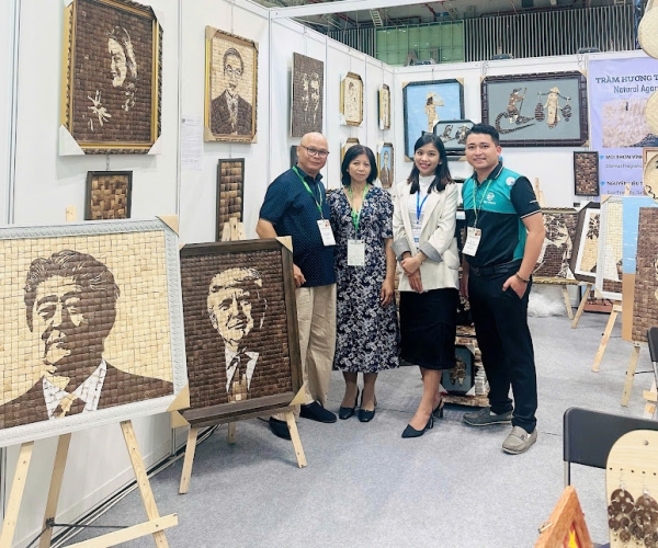 Vợ chồng Bính và  Quân, Liên